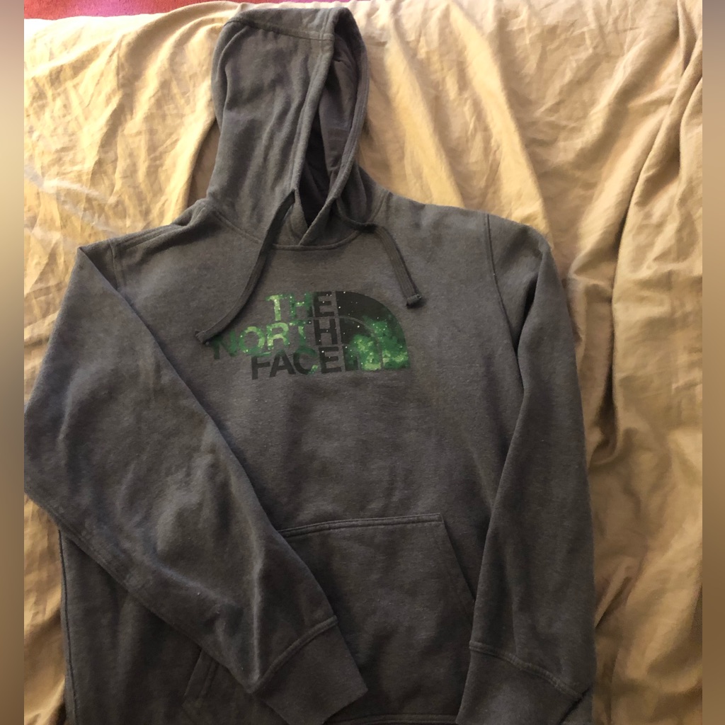 Med Men’s Northface Hoodie.